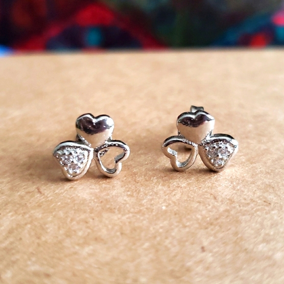 Fashion Jewelry Jewelry - 🌲2 for $30 💎☘☘☘Authentic Sterling 925 Silver Clover Stud earring set